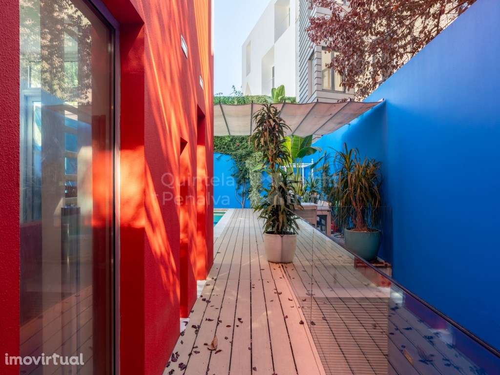 Prédio Unifamiliar T4+3 sem móveis para arrendar nas Amoreiras - Grande imagem: 3/37