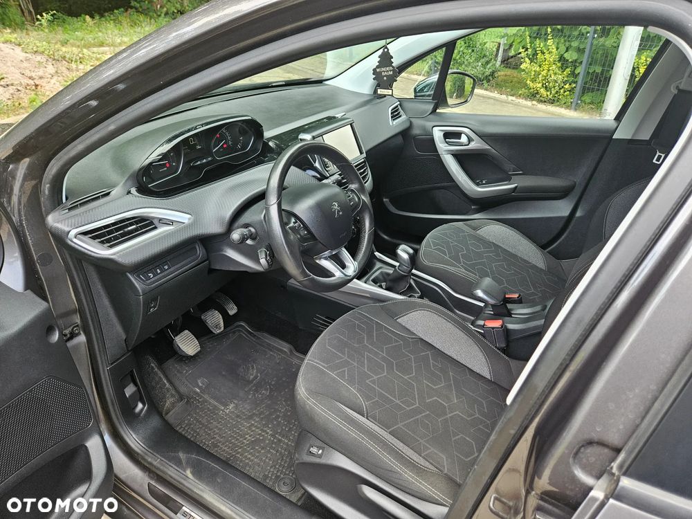 Peugeot 2008 1.6 BlueHDi Style - 5