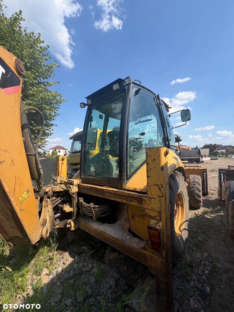 Caterpillar 428E - 4