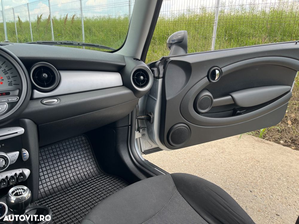 Mini Cooper Cabrio - 18