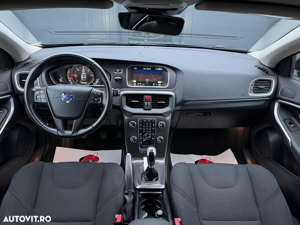 Volvo V40 - 11