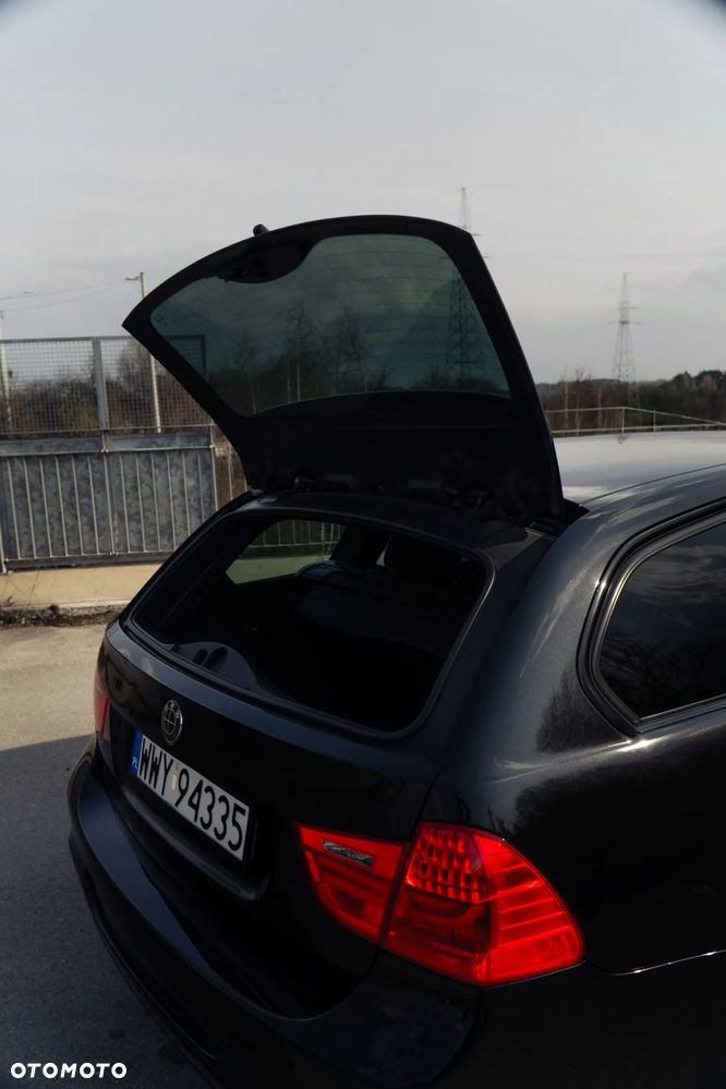 BMW Seria 3 - 36