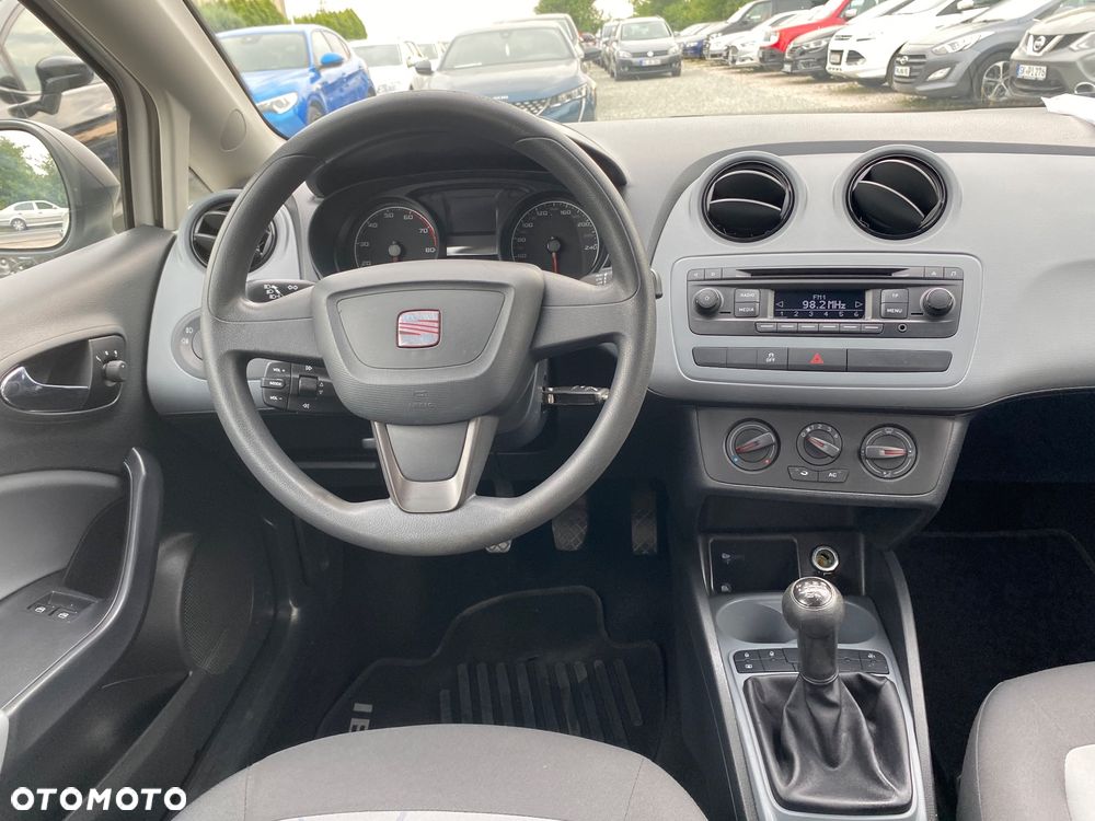 Seat Ibiza 1.4 16V Reference - 32