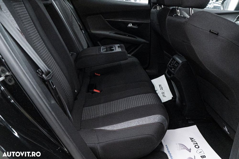 Peugeot 3008 1.2 PureTech 130 BVM6 Allure Pack - 9