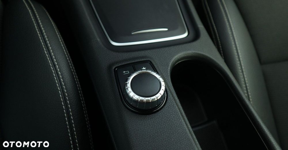 Mercedes-Benz GLA 200 (CDI) d 7G-DCT - 30