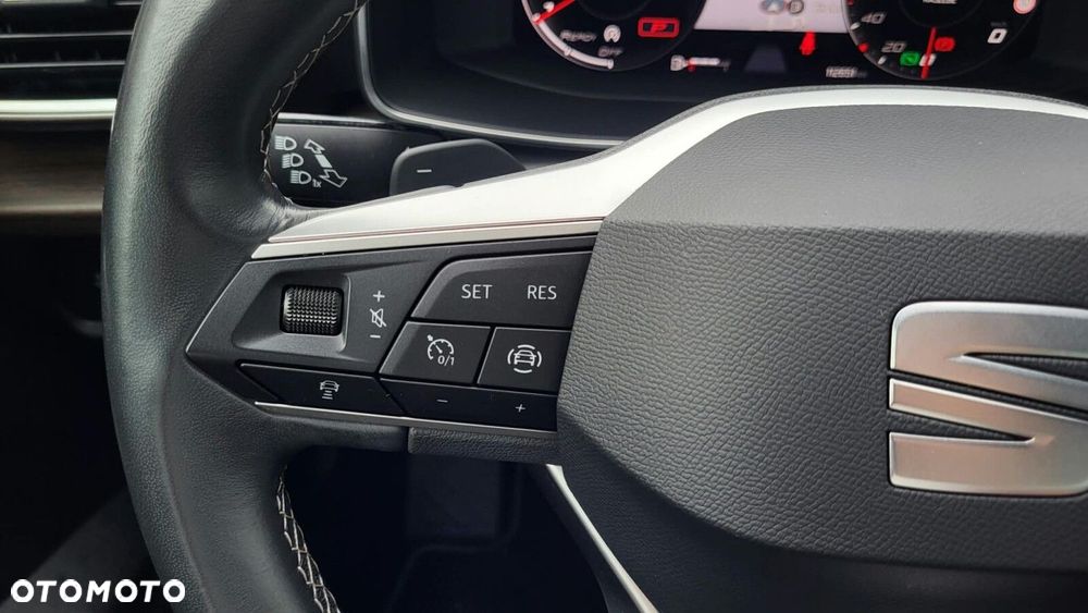 Seat Leon 1.5 eTSI Xcellence DSG - 19