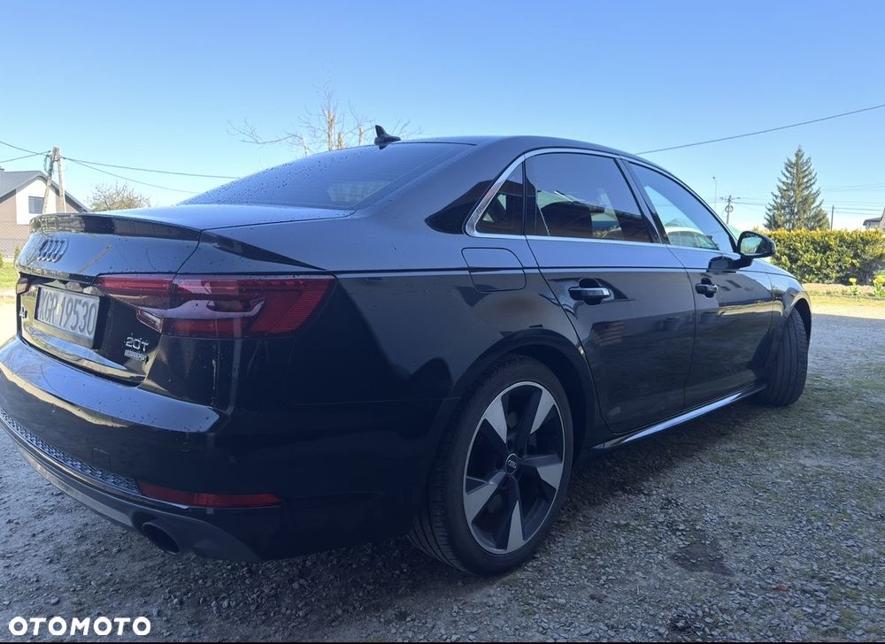 Audi A4 Limousine - 5