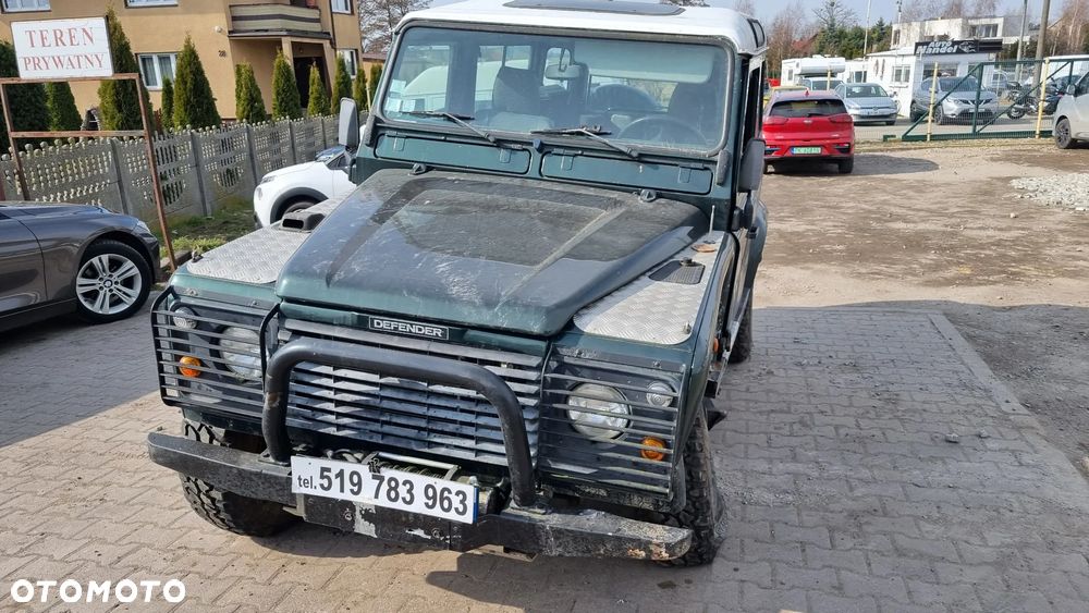 Land Rover Defender - 17