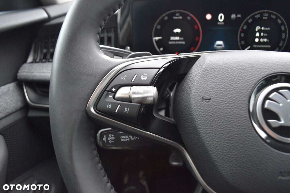 Skoda Superb 2.0 TDI SCR 4x4 Selection DSG - 13