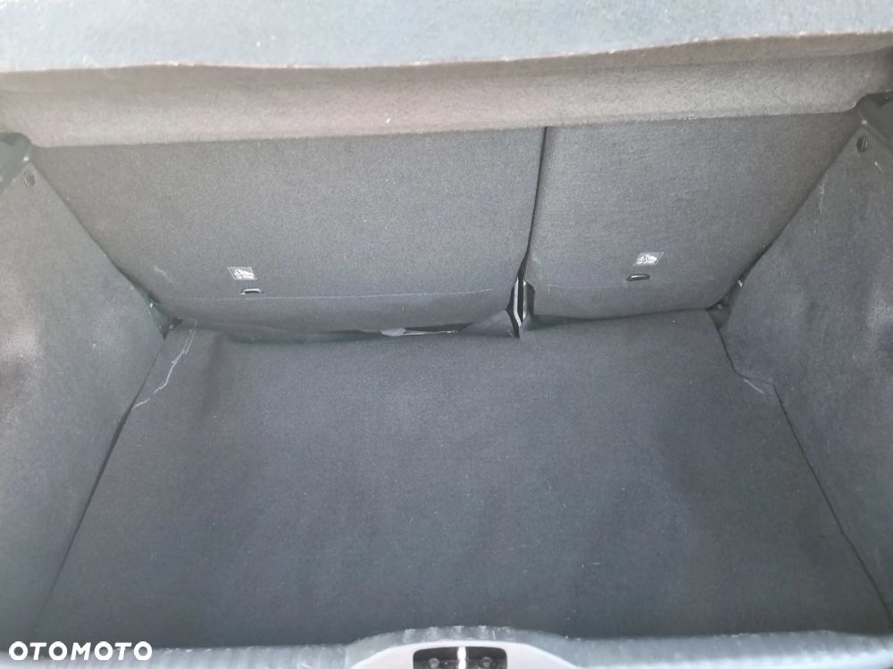 Citroën C3 Pure Tech 82 SHINE - 33