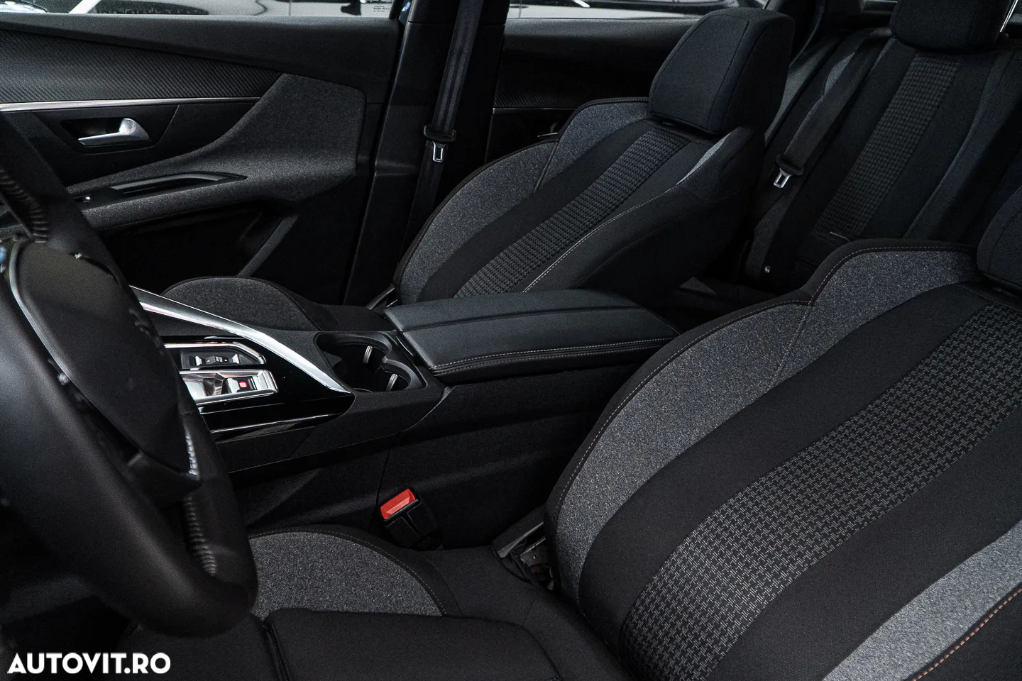 Peugeot 3008 1.2 PureTech 130 EAT8 Allure Pack - 17