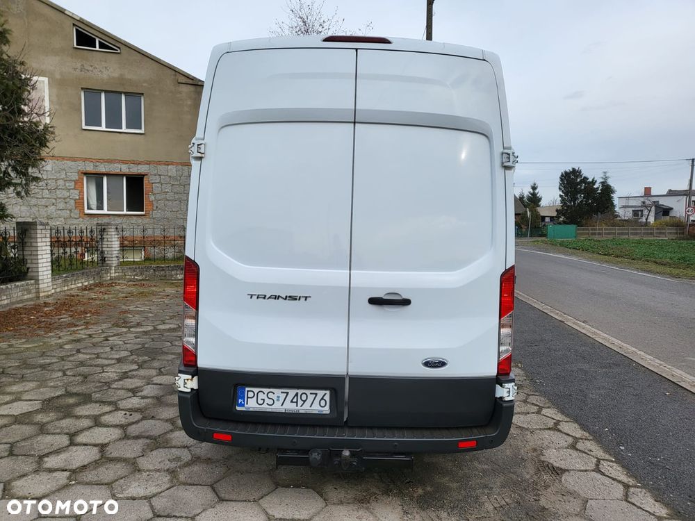 Ford Transit - 30