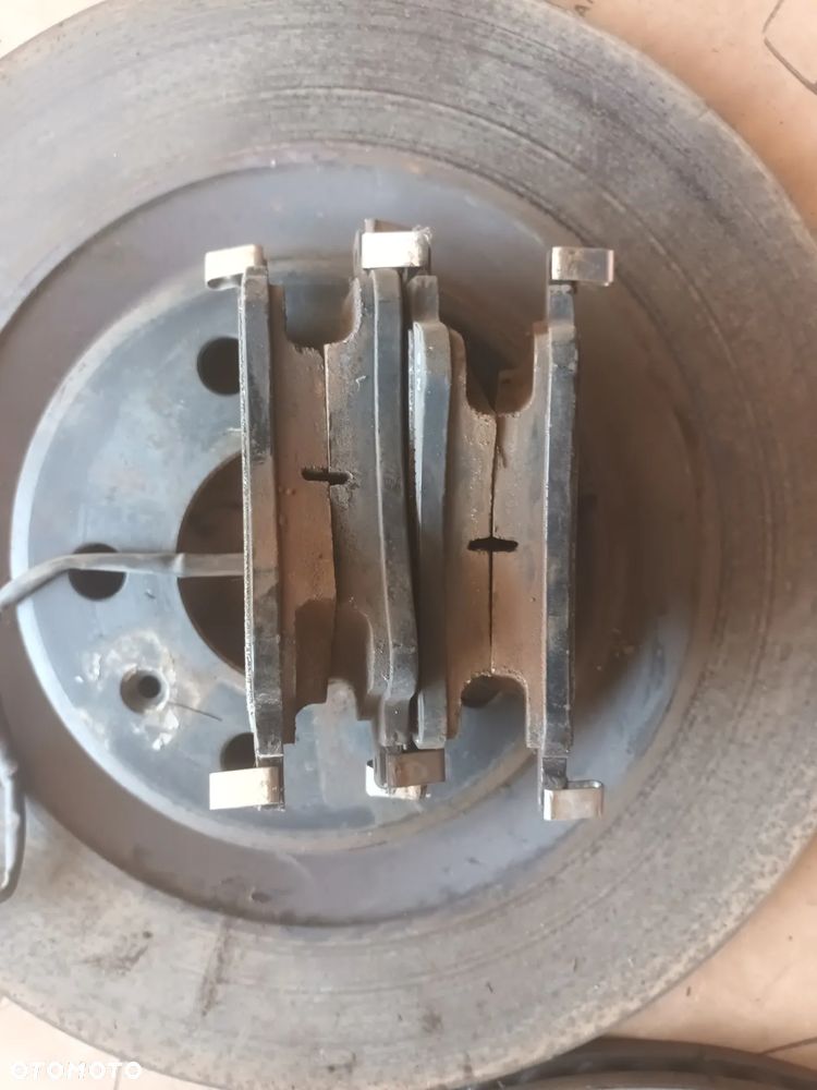 Audi A4 B9 8W komplet Tarcze Hamulcowe klocki tył 8W0615601K 330mm 72KM - 12