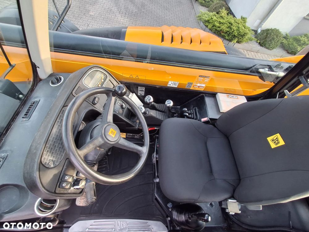 JCB 540 - 140 Hi Viz - 10