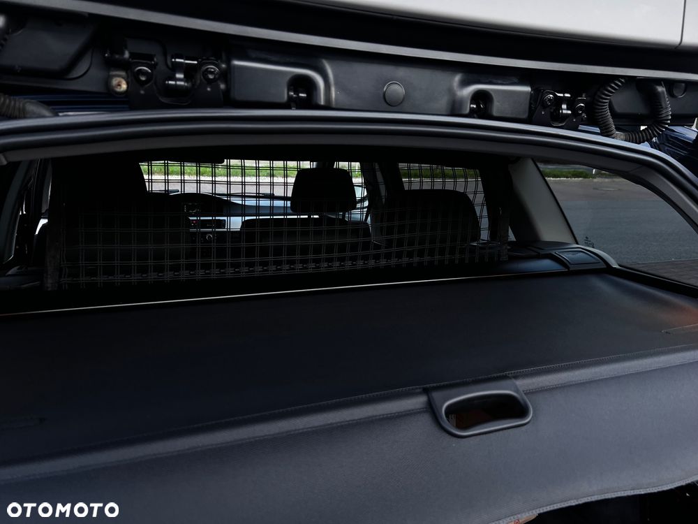 BMW Seria 3 - 22