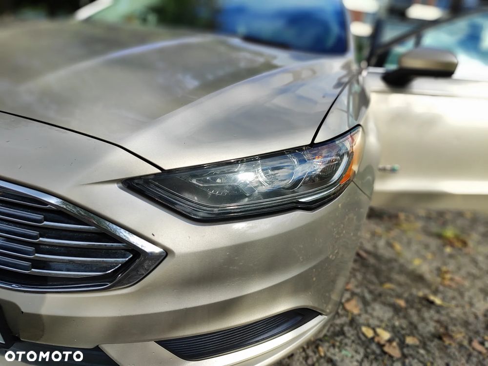 Ford Fusion - 8