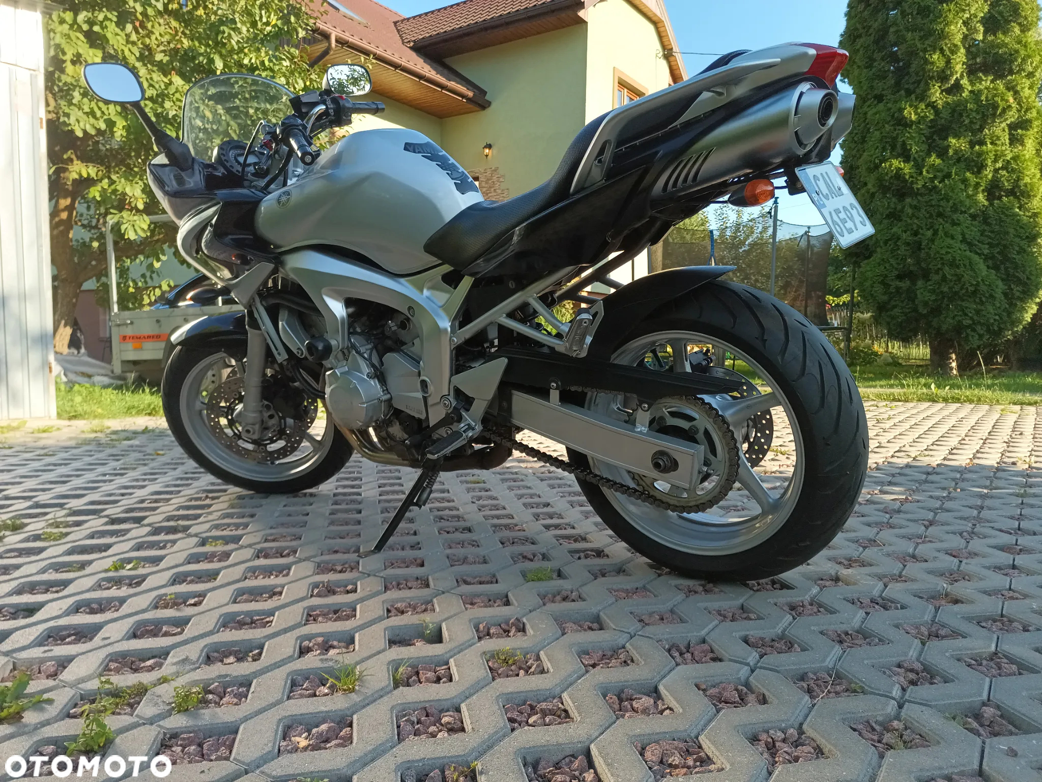 Yamaha FZ6 - 10