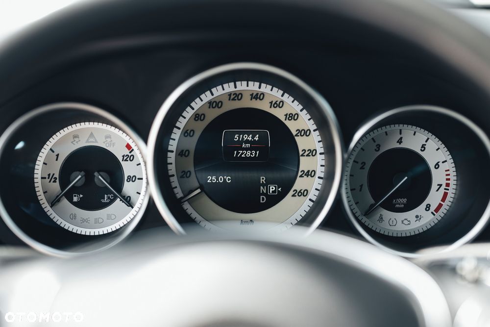 Mercedes-Benz CLS 500 4-Matic 7G-TRONIC - 15