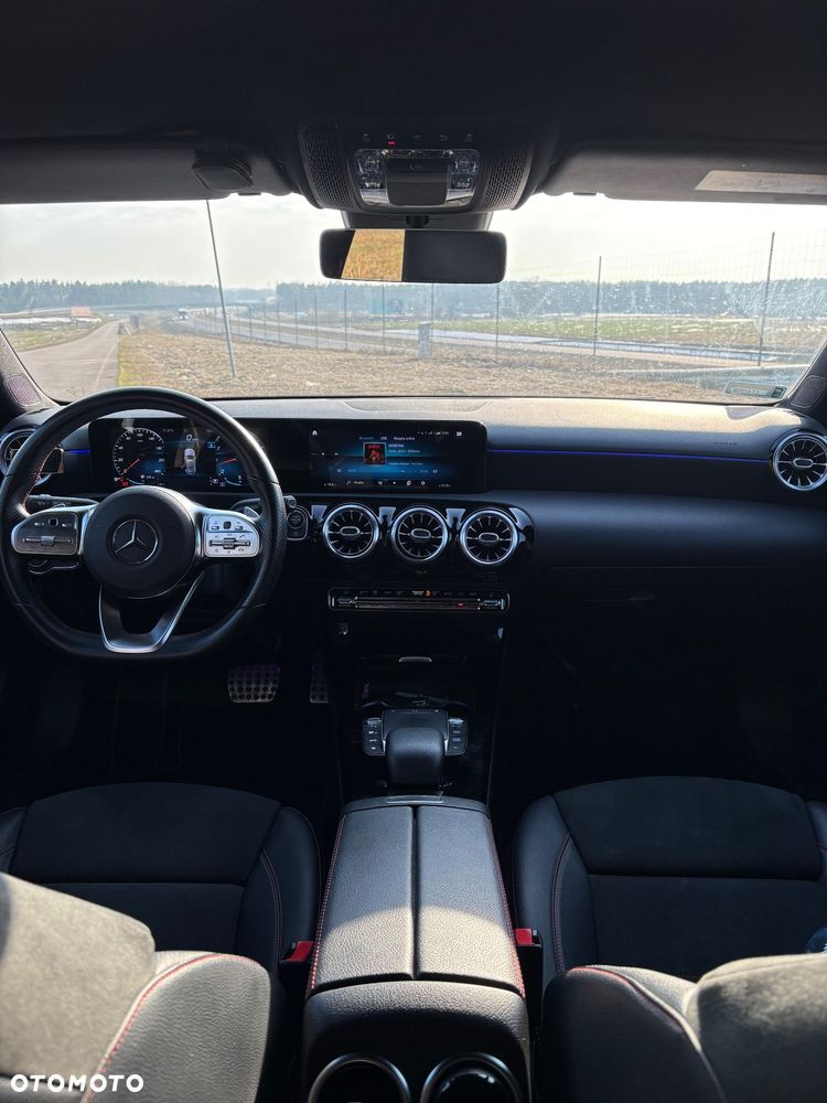 Mercedes-Benz Klasa A 220 4-Matic AMG Line 7G-DCT - 9