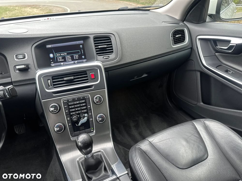 Volvo S60 D3 Momentum - 36