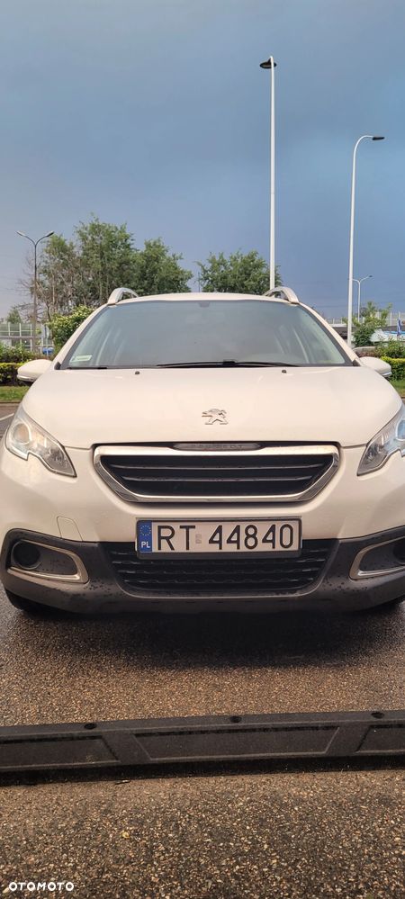 Peugeot 2008 1.2 Pure Tech Style - 4