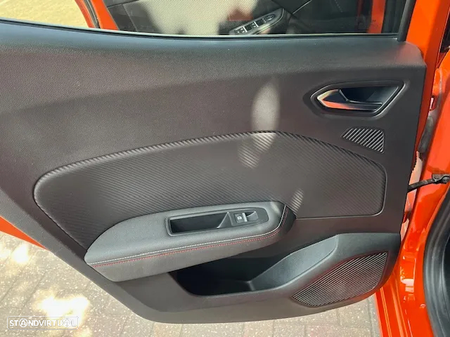 Renault Clio 1.0 TCe RS Line - 24
