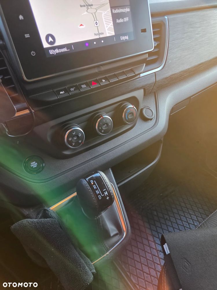 Renault Trafic - 12