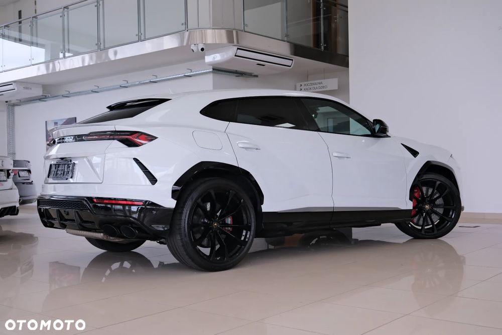 Lamborghini Urus - 19
