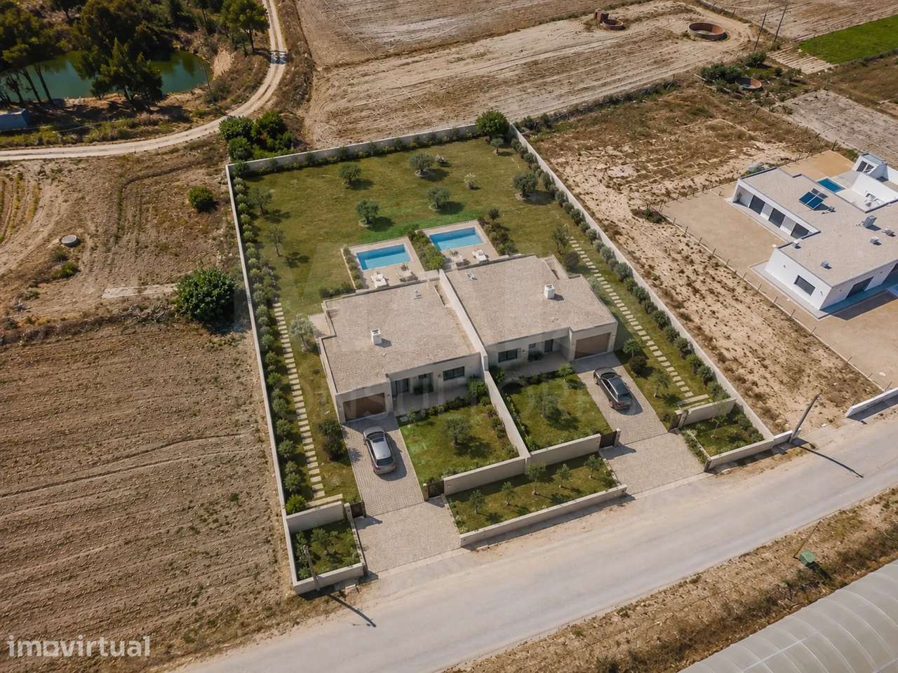 Terreno com viabilidade de construção - Grande imagem: 3/12
