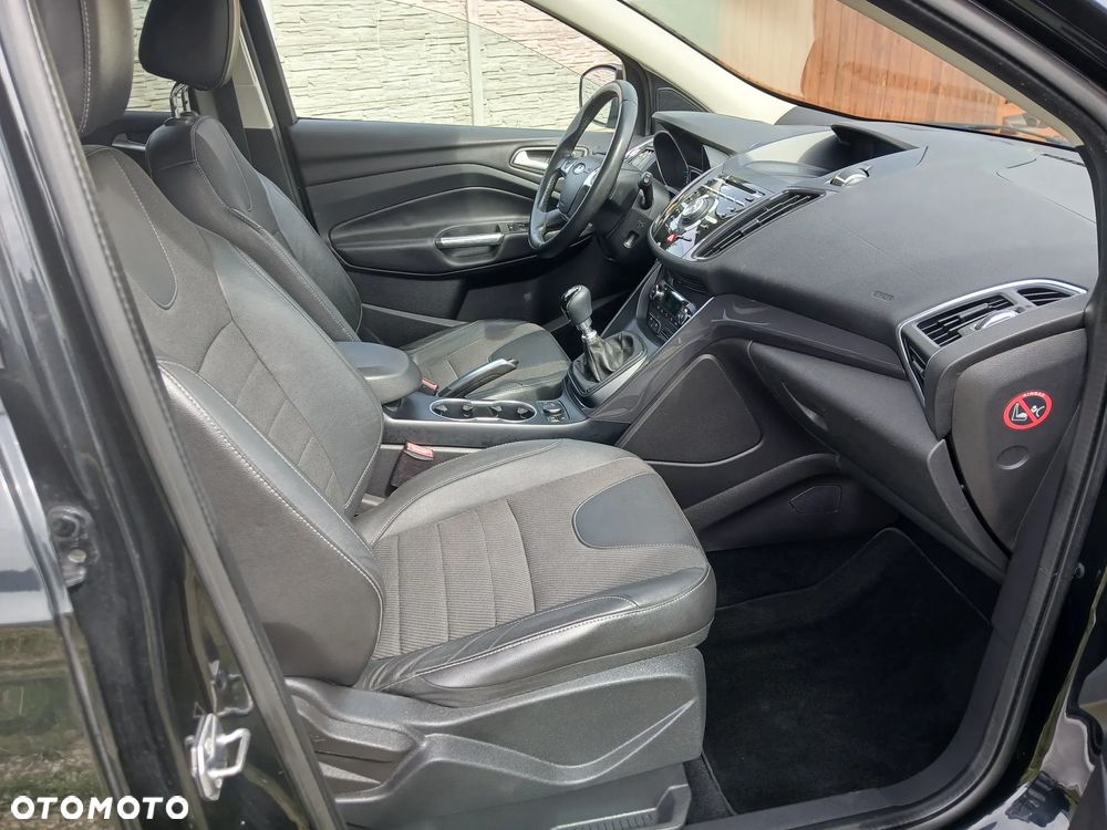 Ford Kuga - 20