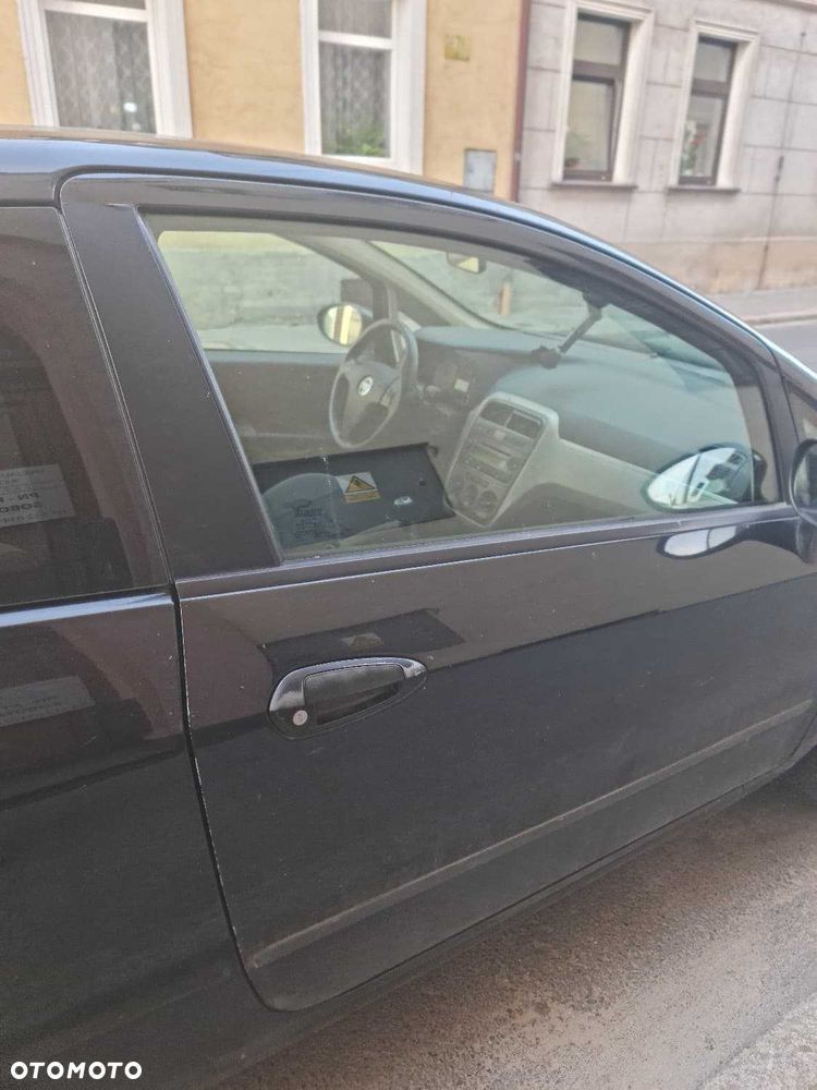 Fiat Grande Punto - 7