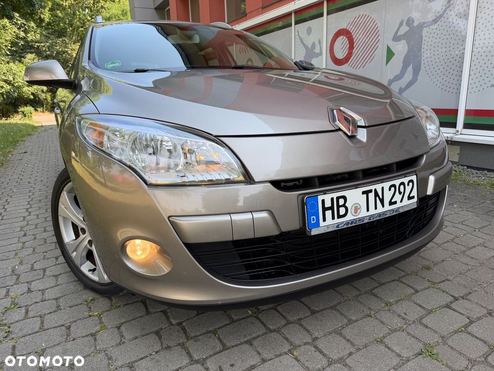 Renault Megane 2.0 140 CVT Luxe - 17