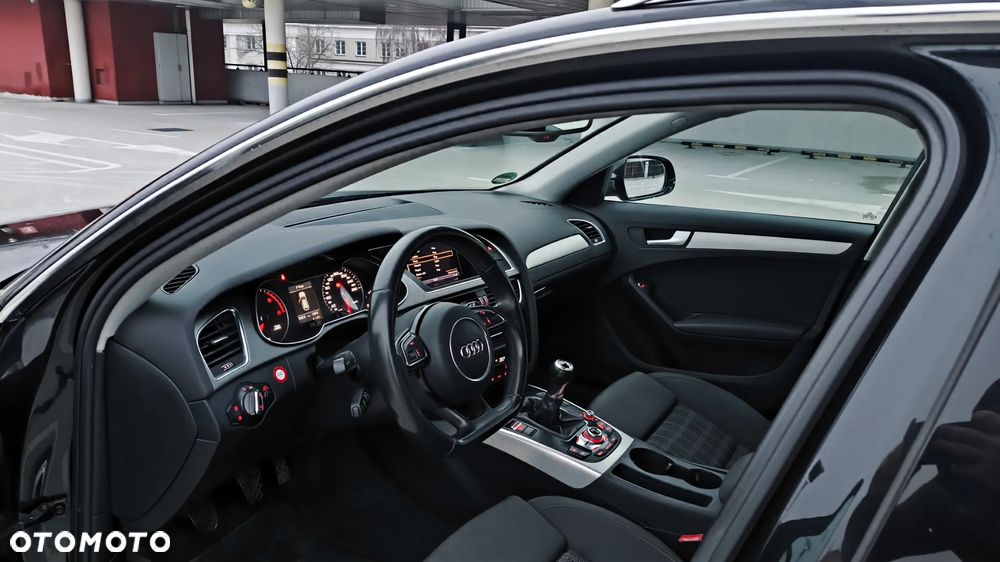 Audi A4 Avant 2.0 TDI DPF Ambiente - 17