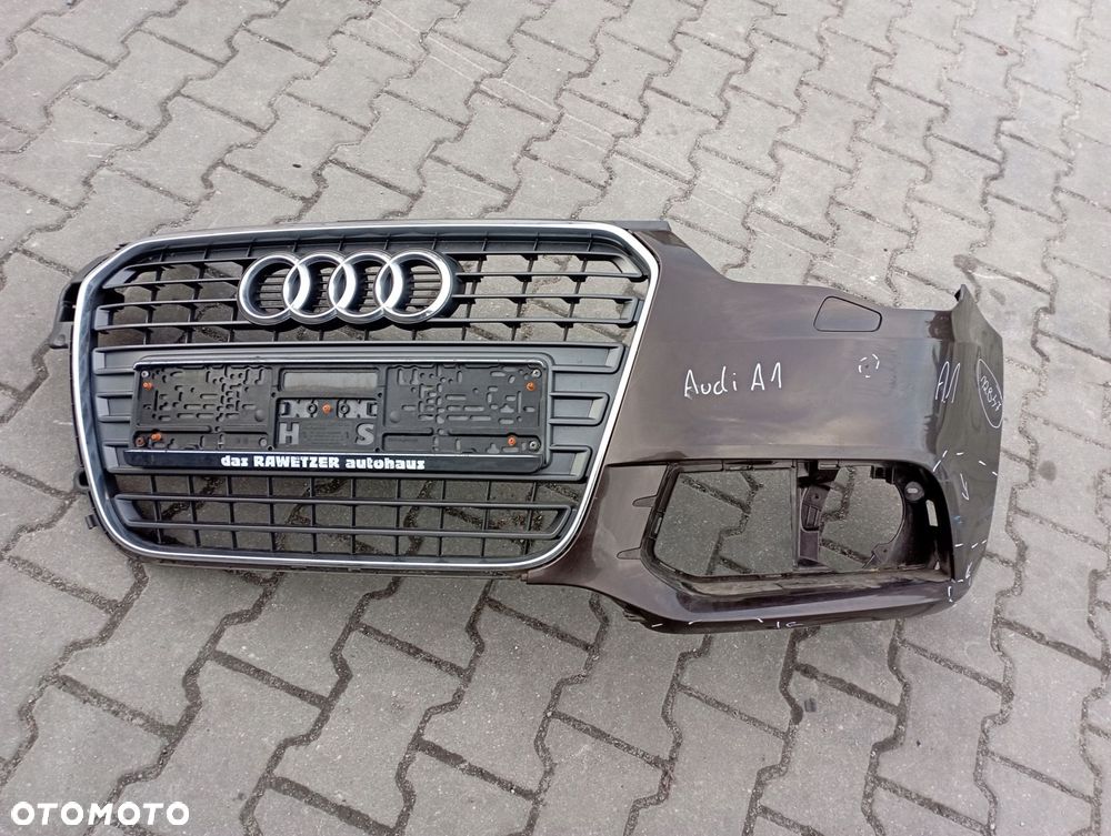 AUDI A1 8X ZDERZAK GRILL ATRAPA - 1