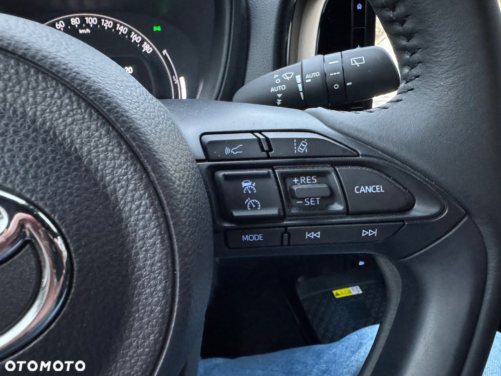 Toyota Aygo x-clusiv - 14