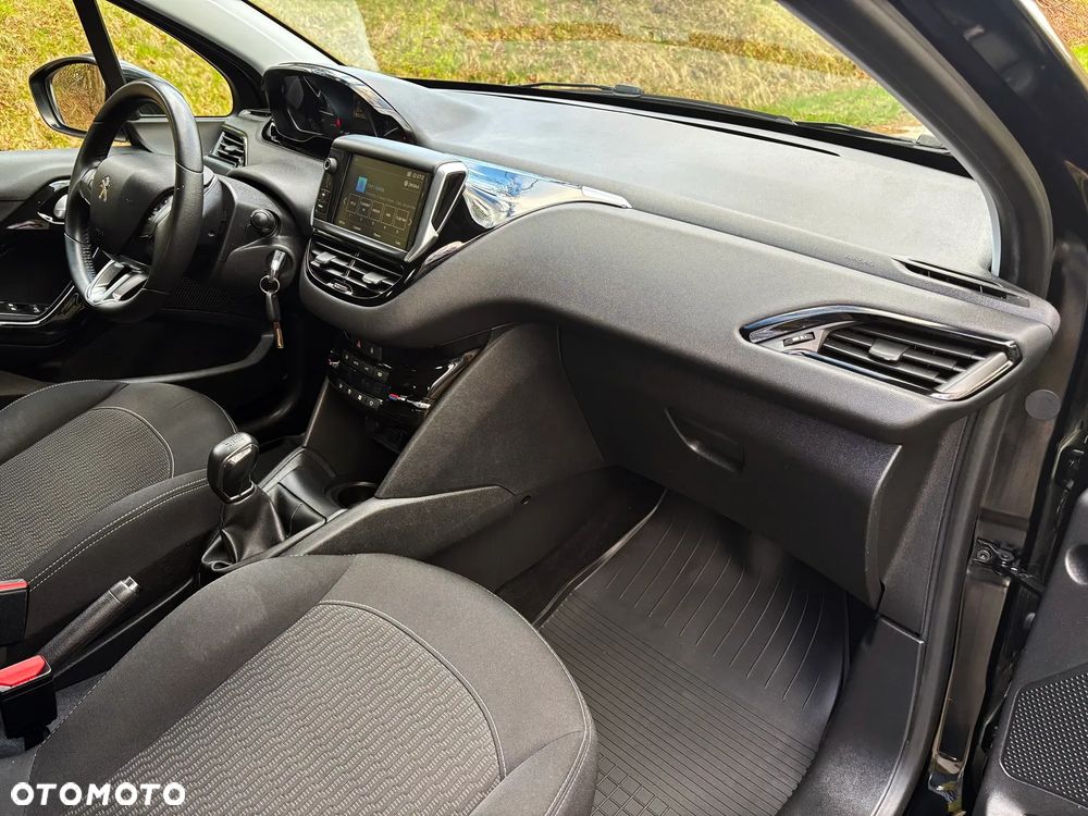 Peugeot 208 PureTech 82 Start & Stop Active - 17