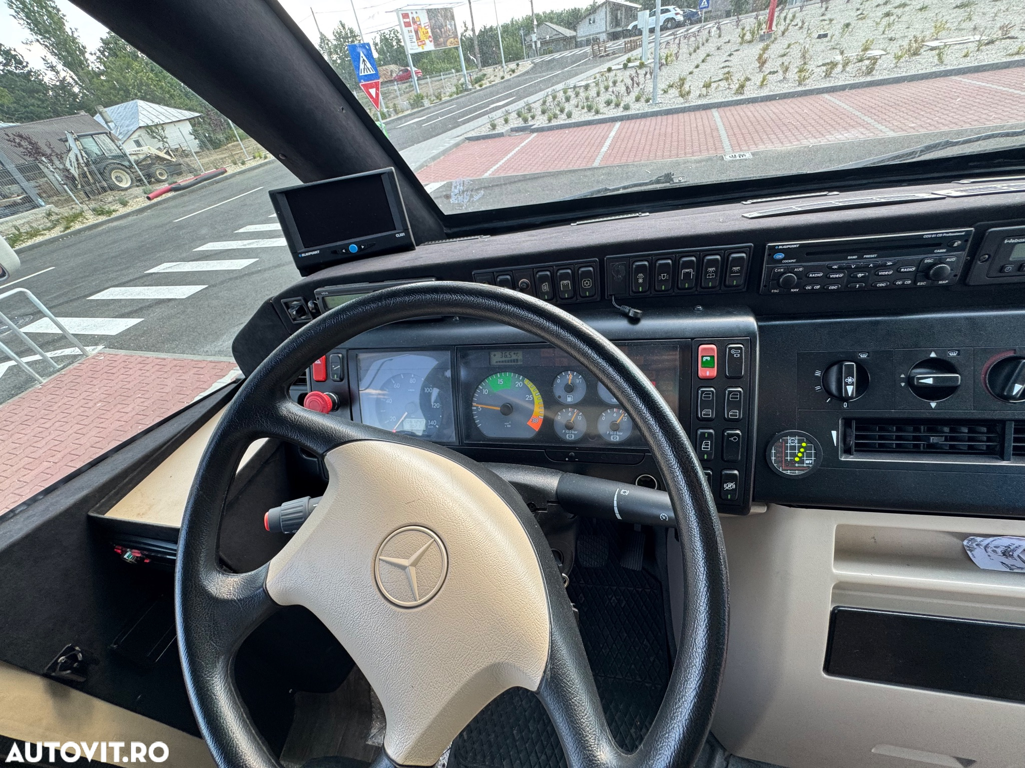 Mercedes-Benz Vario - 8
