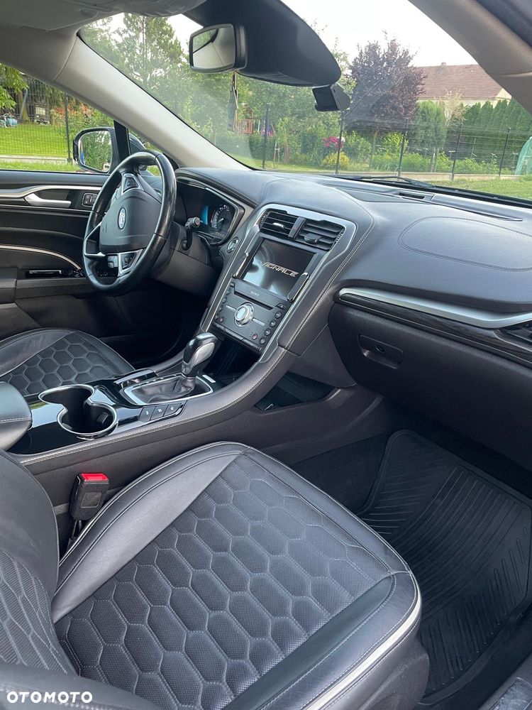 Ford Mondeo 2.0 Hybrid Vignale - 4