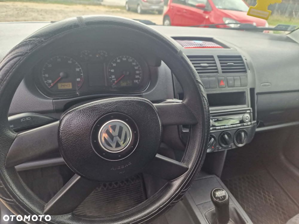 Volkswagen Polo - 6