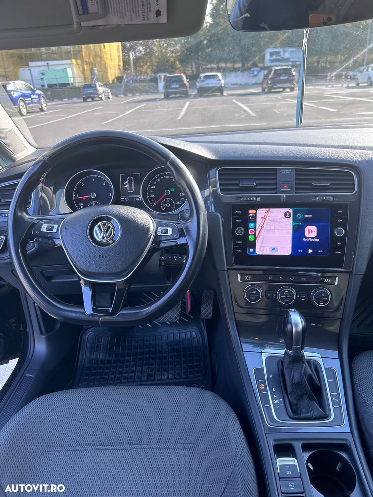 Volkswagen Golf - 12