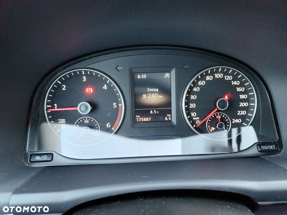 Volkswagen Touran 2.0 TDI Highline - 12