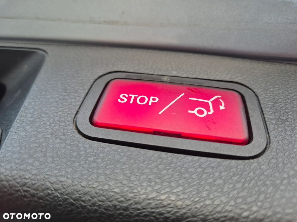 Mercedes-Benz Klasa C 220 CDI DPF (BlueEFFICIENCY) Avantgarde - 20
