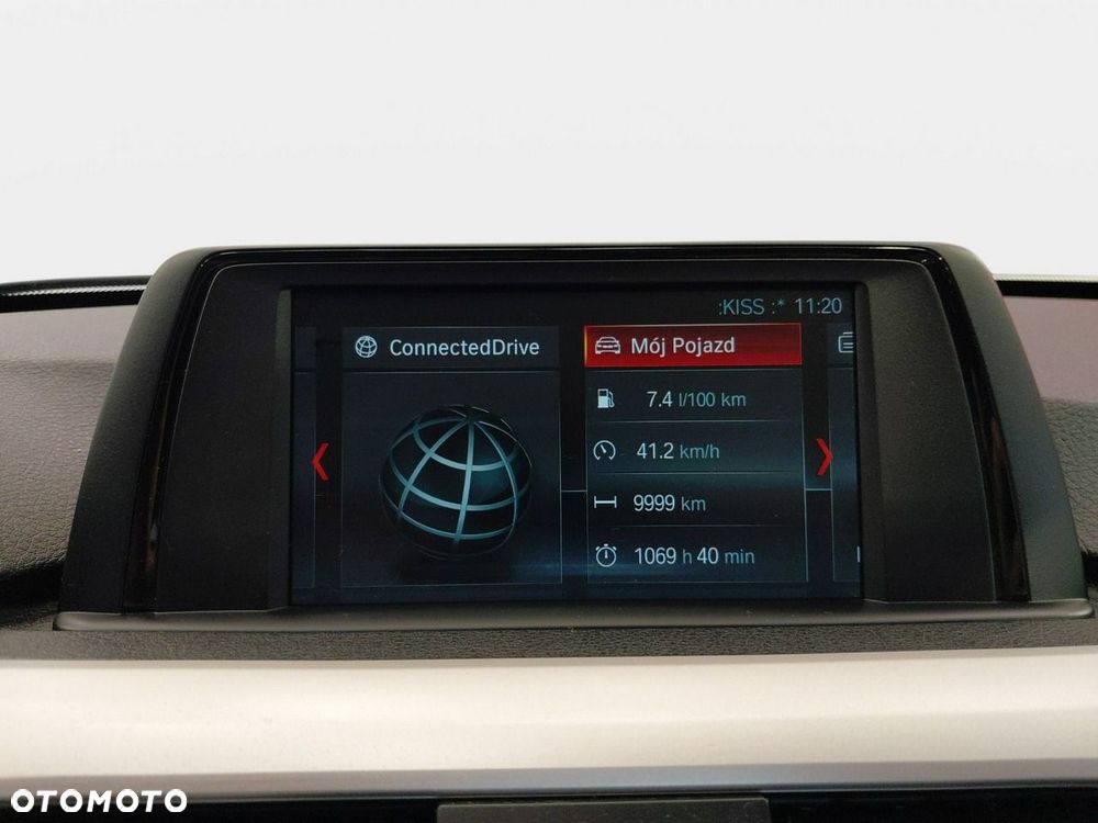 BMW Seria 3 318i - 25