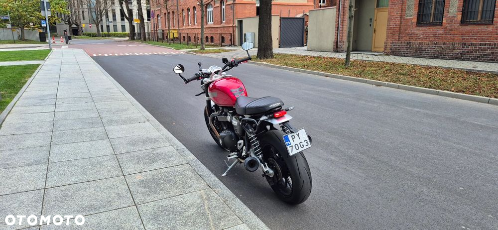 Triumph Speed Twin - 12