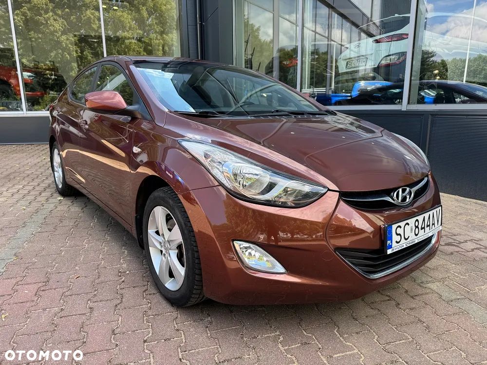 Hyundai Elantra 1.6 Comfort - 1