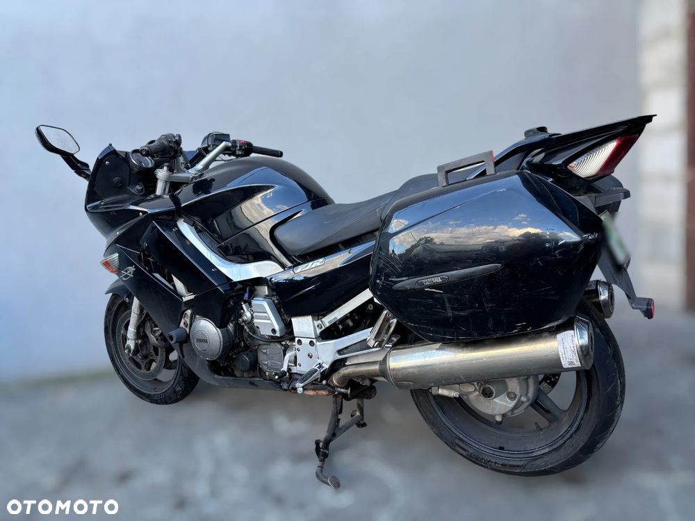 Yamaha FJR - 4