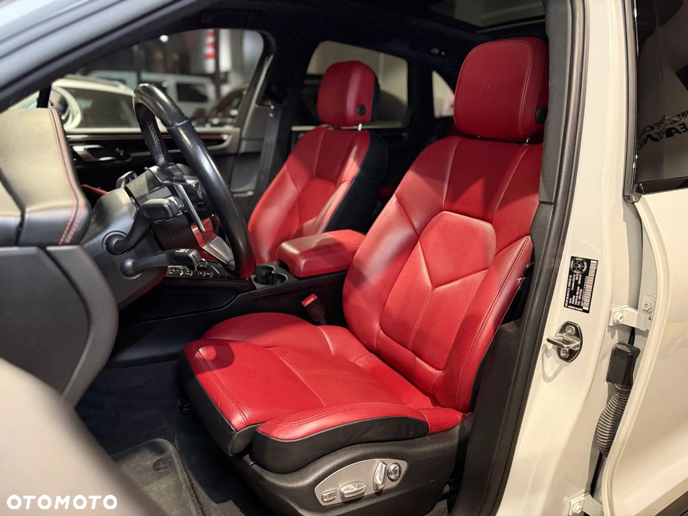Porsche Macan S - 17