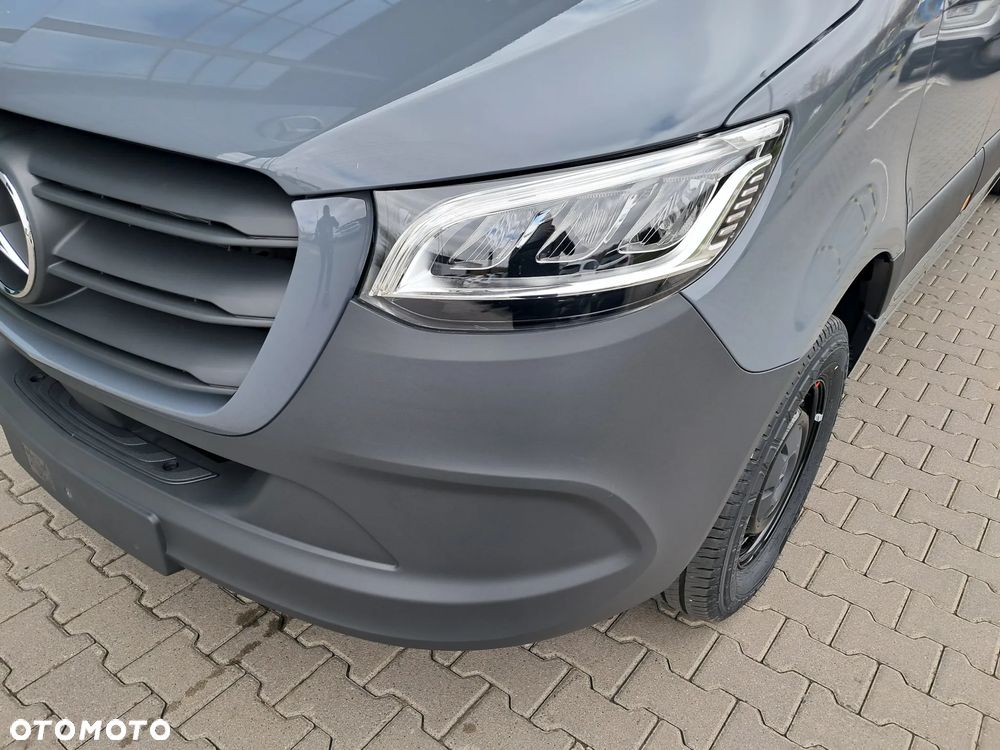 Mercedes-Benz Sprinter 317 CDI Furgon PRO długi 4325 mm L3H2 - 11