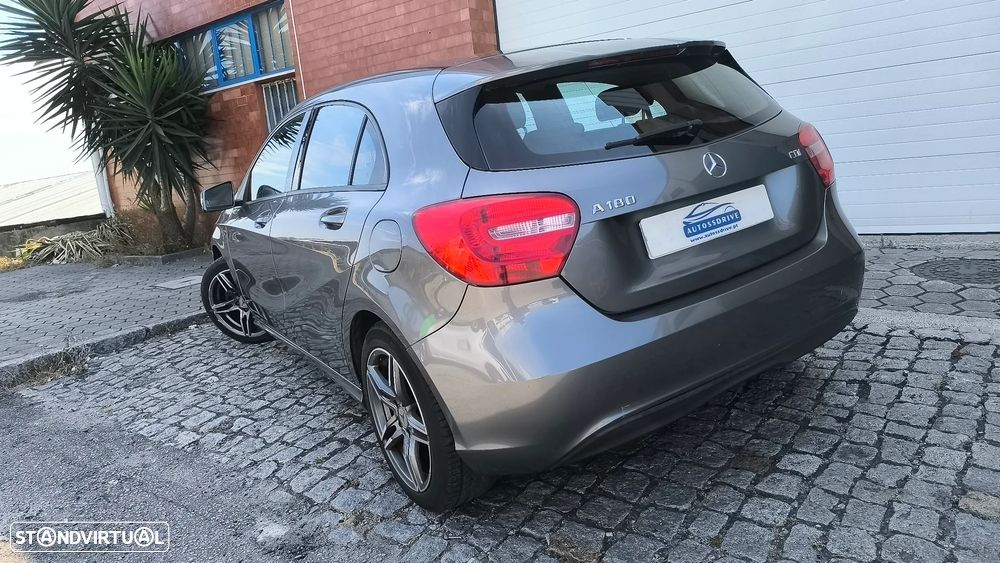 Mercedes-Benz A 180 CDI BlueEFFICIENCY - 11