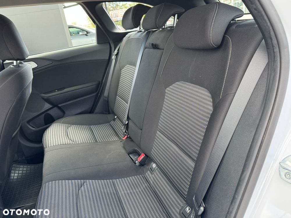 Kia Ceed 1.5 T-GDI M - 19